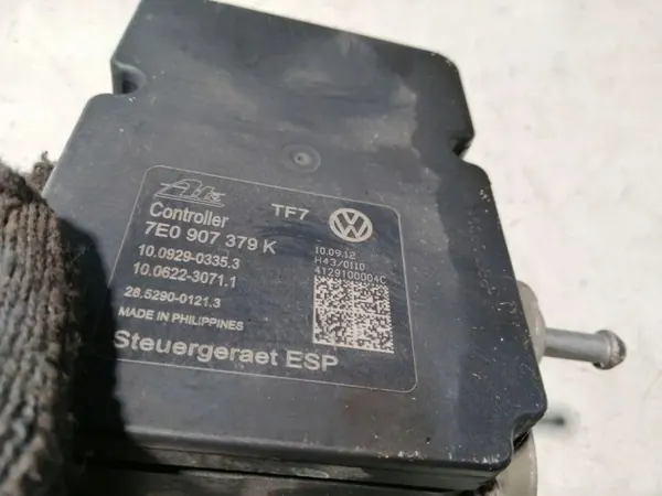 Pompe ABS OEM 7E0614517H pour VW Transporter V T5 image 4