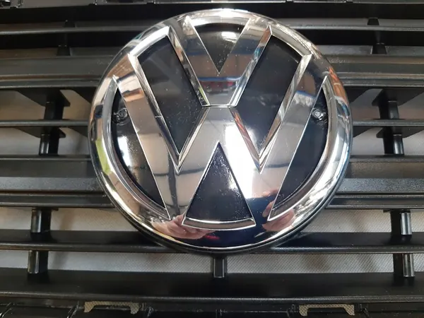Volkswagen Crafter II Grill 2016-2022 OEM 7C0853653J image 4