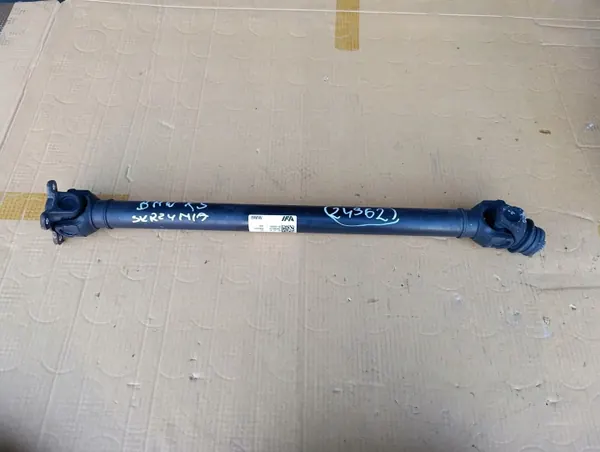BMW X5 E70 Vorderer Antriebswelle OEM 8605866 - Gebraucht image 2