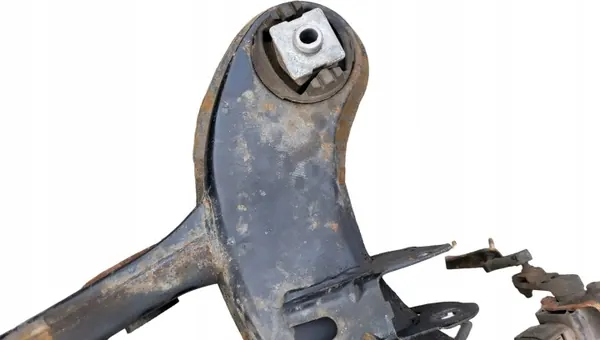 Viga trasera Mercedes W204 OEM MERCEDES W204 SANKI image 4