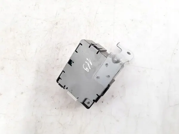 Centrale vergrendelingsmodule OEM 8974128131 voor Toyota Avensis Verso image 4