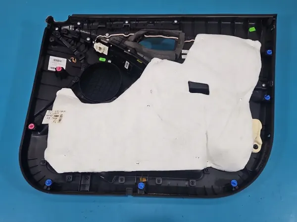 OEM 82301-2Y0439P Voorlinker Deurbekleding Hyundai IX35 image 3