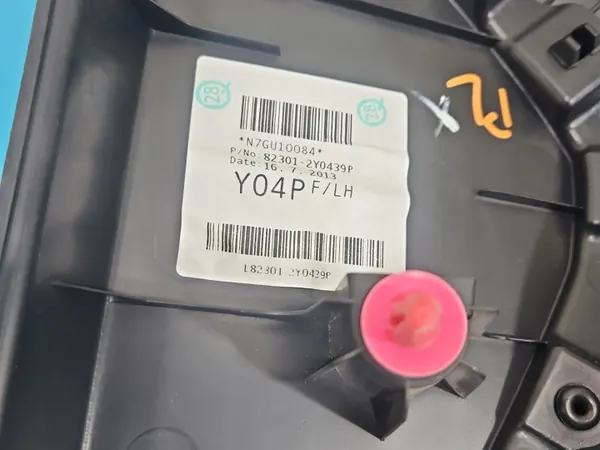 OEM 82301-2Y0439P Voorlinker Deurbekleding Hyundai IX35 image 5