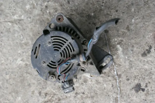 Generaattori 14V 90A – VW, Audi, Seat, Skoda image 4