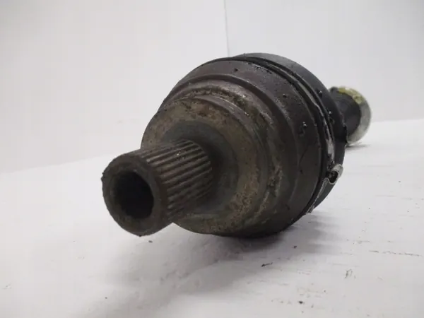 Vasen taka-akselin akseli OEM 8P0501203 Audi A3 RS3 image 3