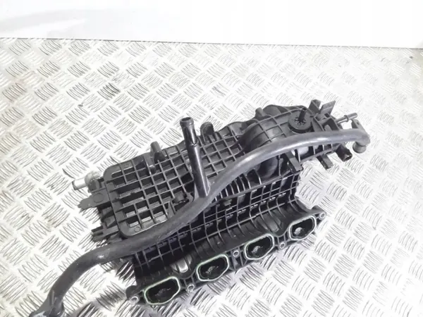 Colector de admisión OEM 04E145749B VW Golf VII 1.4L image 4