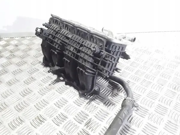Colector de admisión OEM 04E145749B VW Golf VII 1.4L image 5