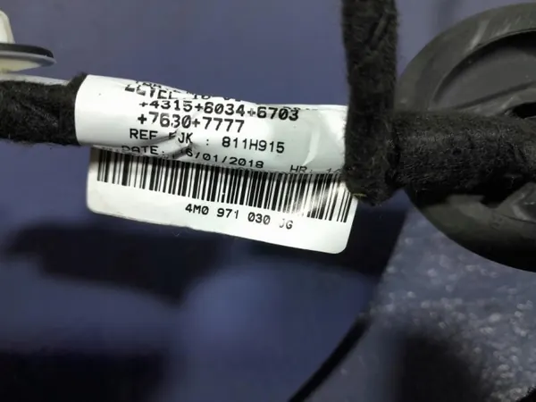 Audi Q7 II Ovisulku OEM 4M0971030JG Etu Oikea image 5