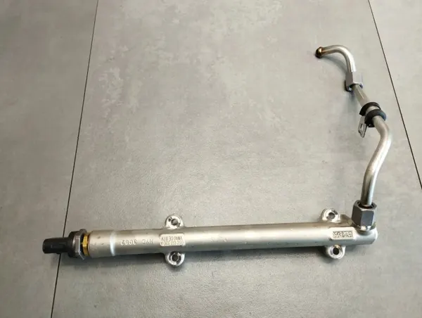 VW Polo VI 2G 1.0 TSI Rail Inyección OEM 05C133320A image 2