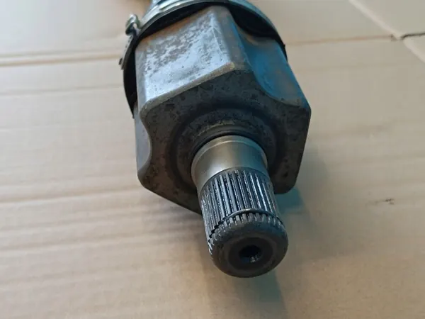 CUPRA FORMENTOR 2.0 TDI Vänster Framskaft 2024 OEM image 5