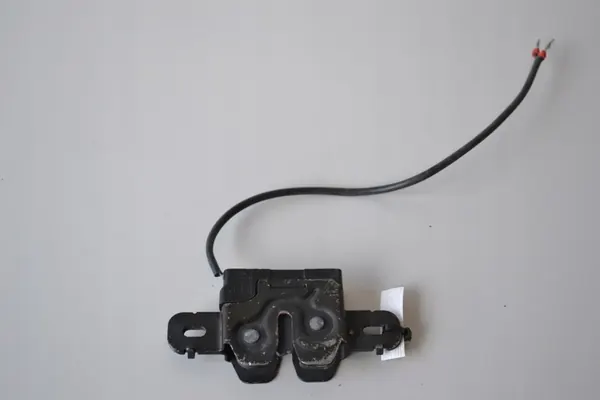 Volvo OE 31356007 Motorhuv Lock image 3