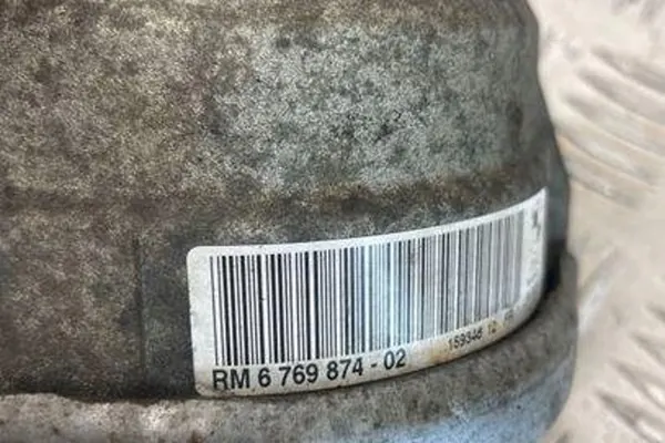 Soporte de motor BMW 5 TOURING (E61) 2.0L Diesel image 3