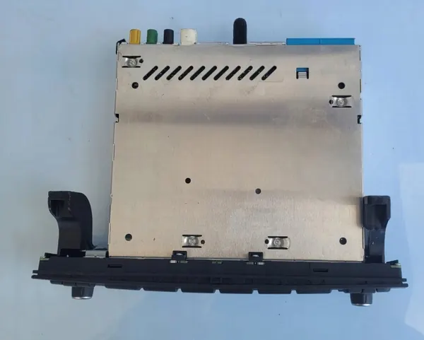Rádio CD Profissional BMW OEM 9289118 - Usado image 3