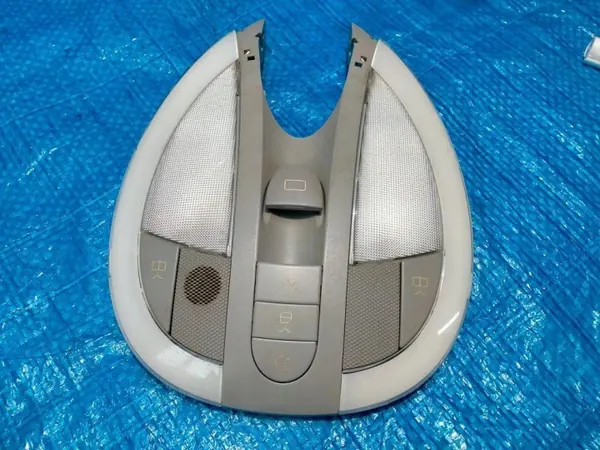 Mercedes CLS 219 Dachleuchte OEM A2198201301 image 4