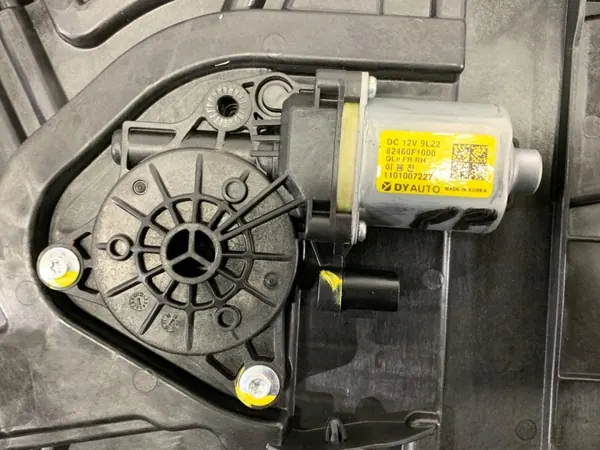 OEM 82480-F1010 Régulateur de vitre avant droit Kia Sportage image 3