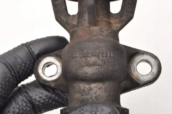 VÁLVULA EGR MERCEDES VITO W638 2.3 A0021402660 image 4