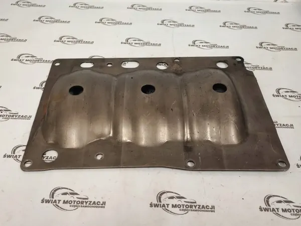 Couvercle volant moteur Mitsubishi OE OEM 4D56U L200 2.5D image 4
