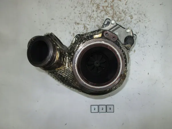 VW AMAROK 3.0 Turbo 059145873FA image 4