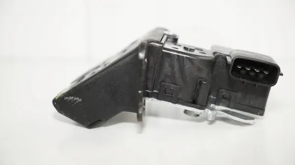 Fecho de porta-malas OEM 360183528 para Hyundai i30 II 2011-2014 image 4
