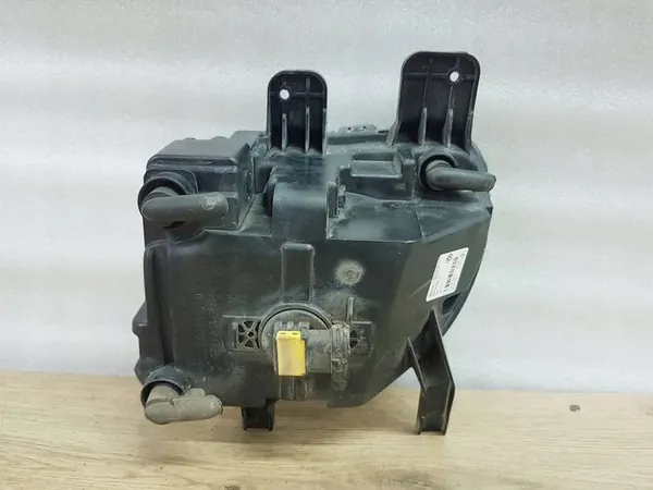 Volkswagen Golf VI 2011 Farol de neblina dianteiro esquerdo image 2