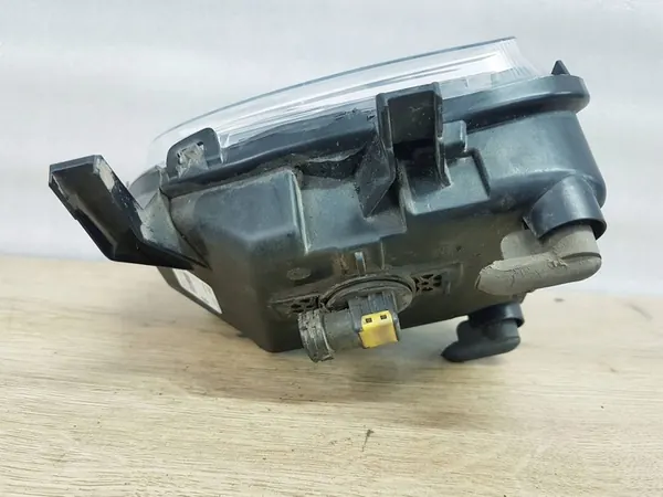 Volkswagen Golf VI 2011 Farol de neblina dianteiro esquerdo image 4