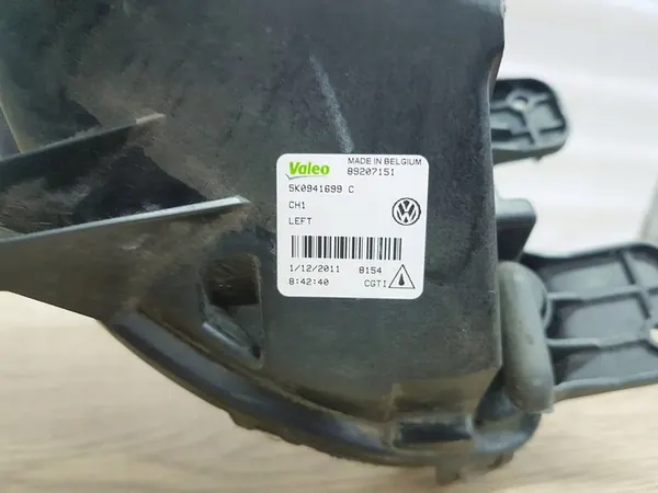 Volkswagen Golf VI 2011 Farol de neblina dianteiro esquerdo image 6