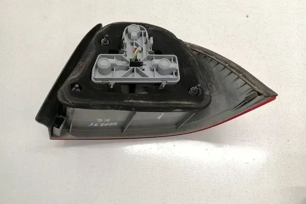 Luz trasera izquierda SAAB 9-5 ESTATE 2002 OEM 5142203 image 2