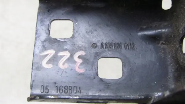 Kit de Fixation Radiateur Mercedes W213 OEM 166/322 image 3