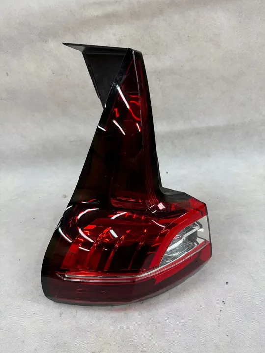 Luz trasera izquierda Renault Grand Scenic IV image 2