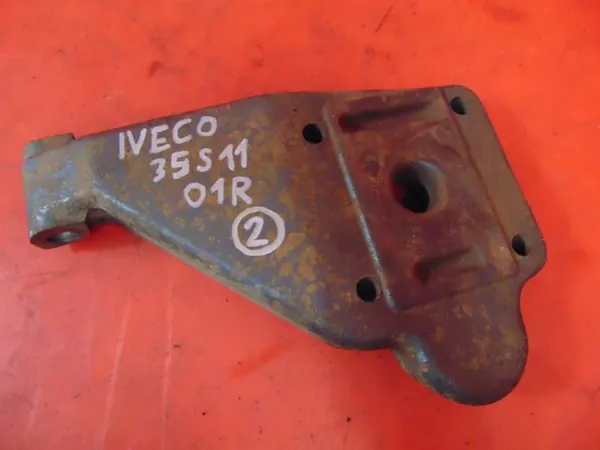 Blattfederbock OEM 500371286 für Iveco Daily 3 image 2