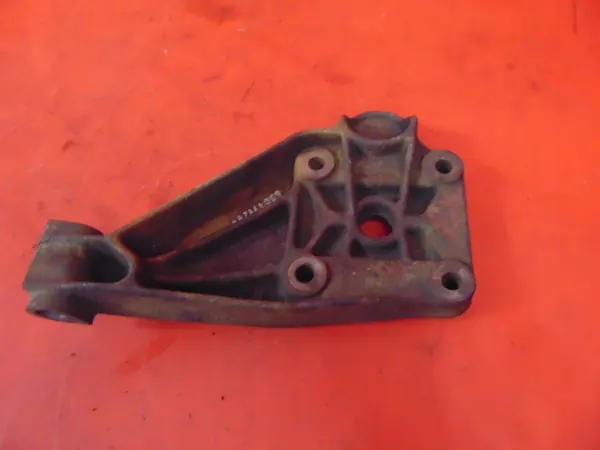 Blattfederbock OEM 500371286 für Iveco Daily 3 image 3