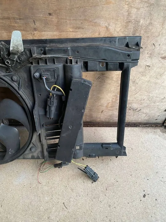 Vorderstoßstange Peugeot 307 7104CF image 3