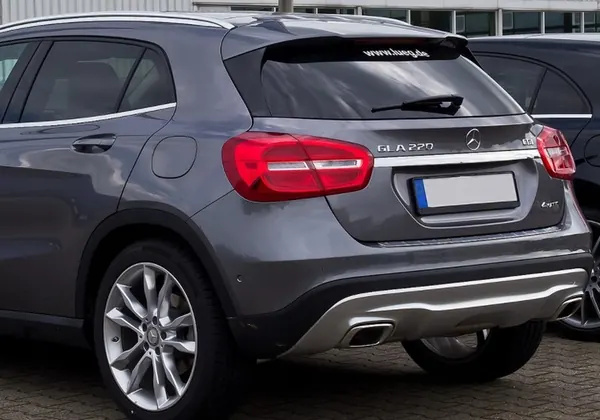 Conversión de faros Mercedes GLA X156 de USA a Euro image 2