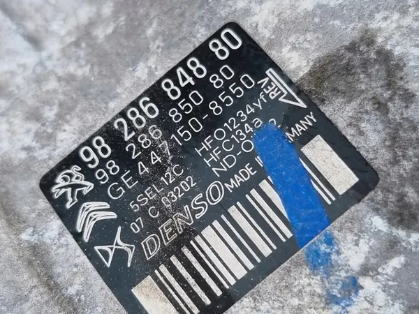 Compresor de aire acondicionado PEUGEOT CITROEN DS3 1.2 THP 9828684880 image 7