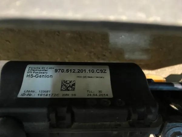 Spoiler Porsche Panamera 970 GTS OEM 97051220110C image 7