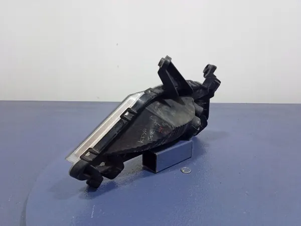 Hyundai I20 II Halogenstrålkastare Höger Fram OEM 92202-C8100 image 4