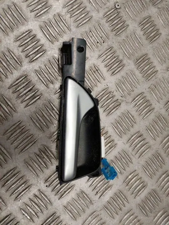 OEM A1667600561 Vänster bakdörrhandtag - Mercedes GLS image 2