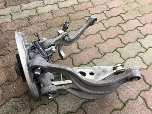 OEM 310126170945 Hinterachse Radnabe Links Audi SQ5 image 4