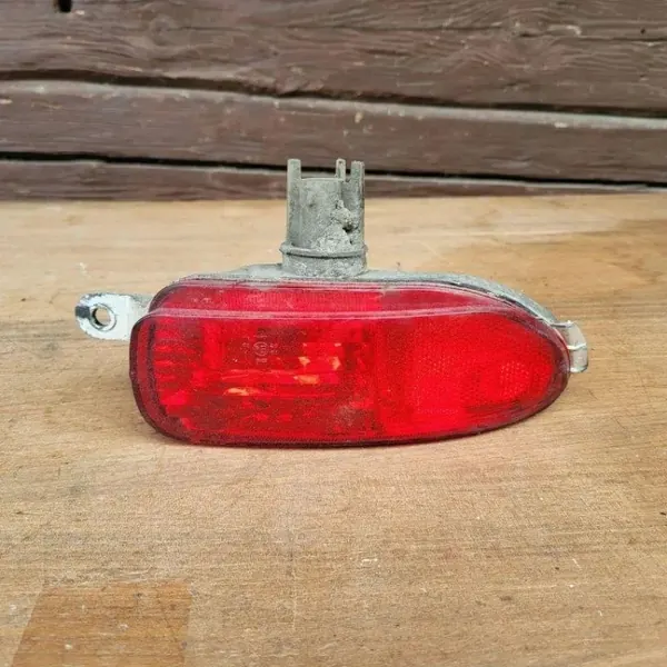 Feu antibrouillard arrière gauche OEM 24409337 Opel Corsa C image 2