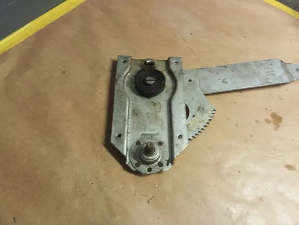 OEM 8941811 Linker achterraamregelaar Opel Rekord image 3