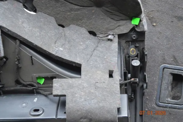 Compartiment tableau de bord complet OEM E1857035 Audi A4 image 4