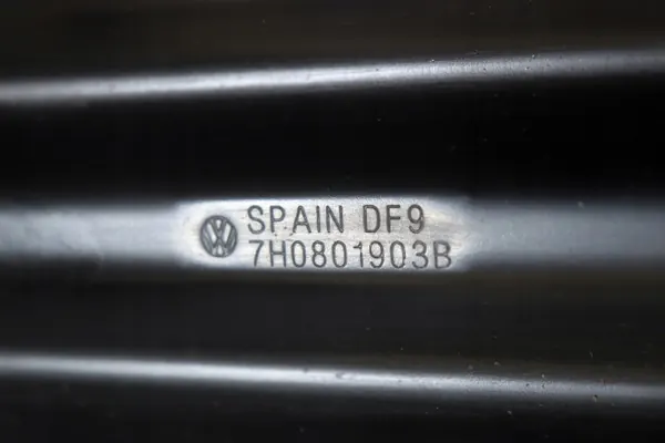 Suporte Roda Sobresselente VW T5/T6 OEM 7H0801903B image 7