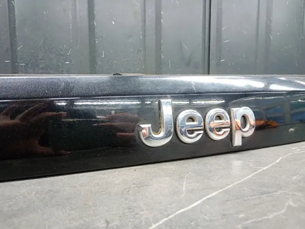 OEM 0ZH33AXRAK Feu de plaque arrière Jeep Compass image 3