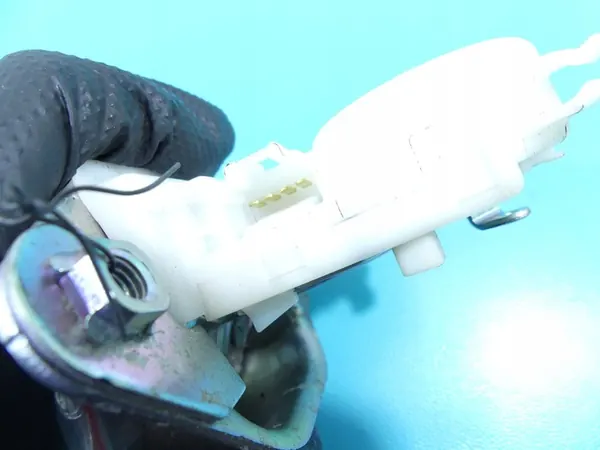 Baklås 4PIN Subaru Legacy V Kombi 12-14 image 5