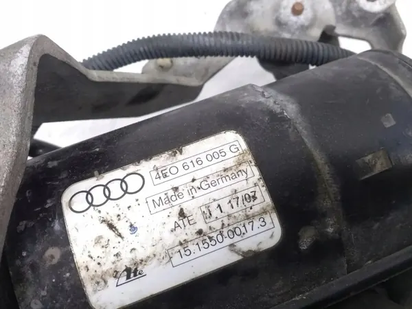 Audi luftfjädring kompressor OEM 4E0616005G image 10