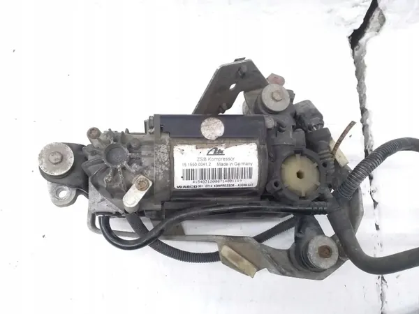 Audi luftfjädring kompressor OEM 4E0616005G image 7