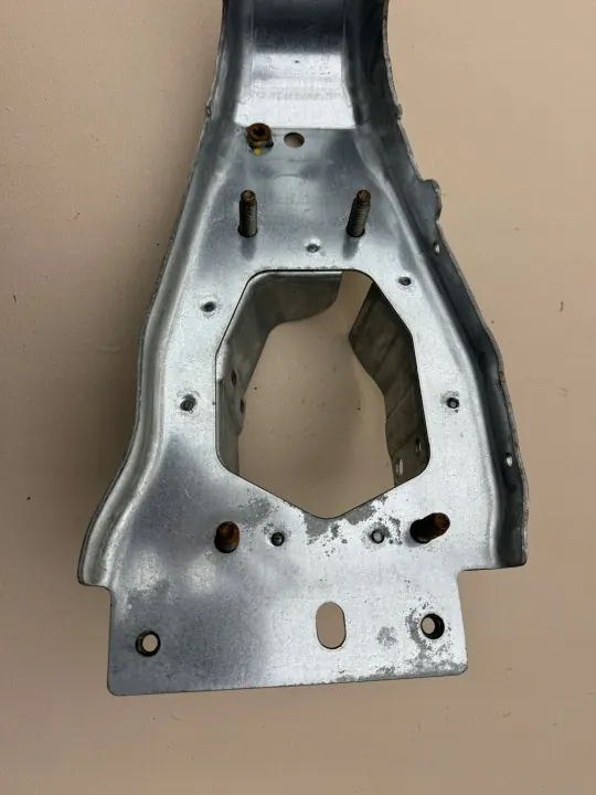 Suporte de cinto dianteiro esquerdo Land Rover Discovery HJ32-101B91-AA image 7