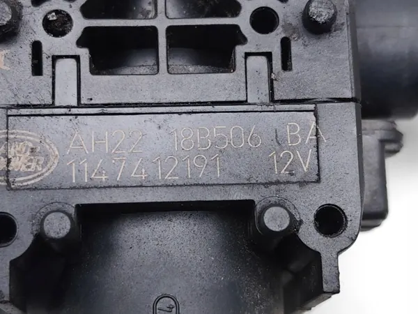 Land Rover Kylvätskestyrventil OEM AH22-18B506-BA image 7