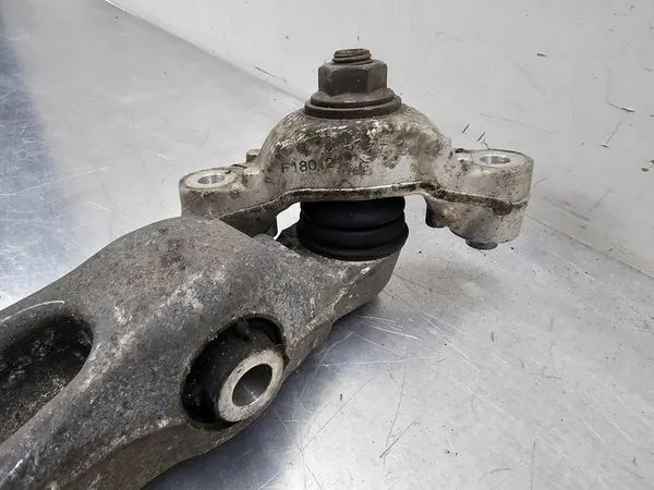 VOLVO XC60 II 2017+ Braccio Sospensione Anteriore Sinistro 31658893 image 8