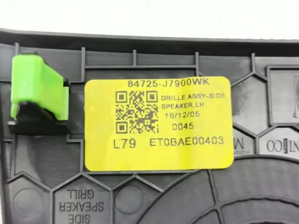KIA Ceed 2019 Zijluidsprekerrooster OEM 84725J7900WK image 7